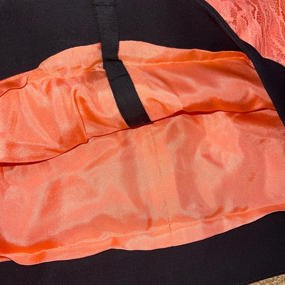 J. MENDEL CORAL LACE CROP TOP AND SHORTS SET - Picture 6 of 11